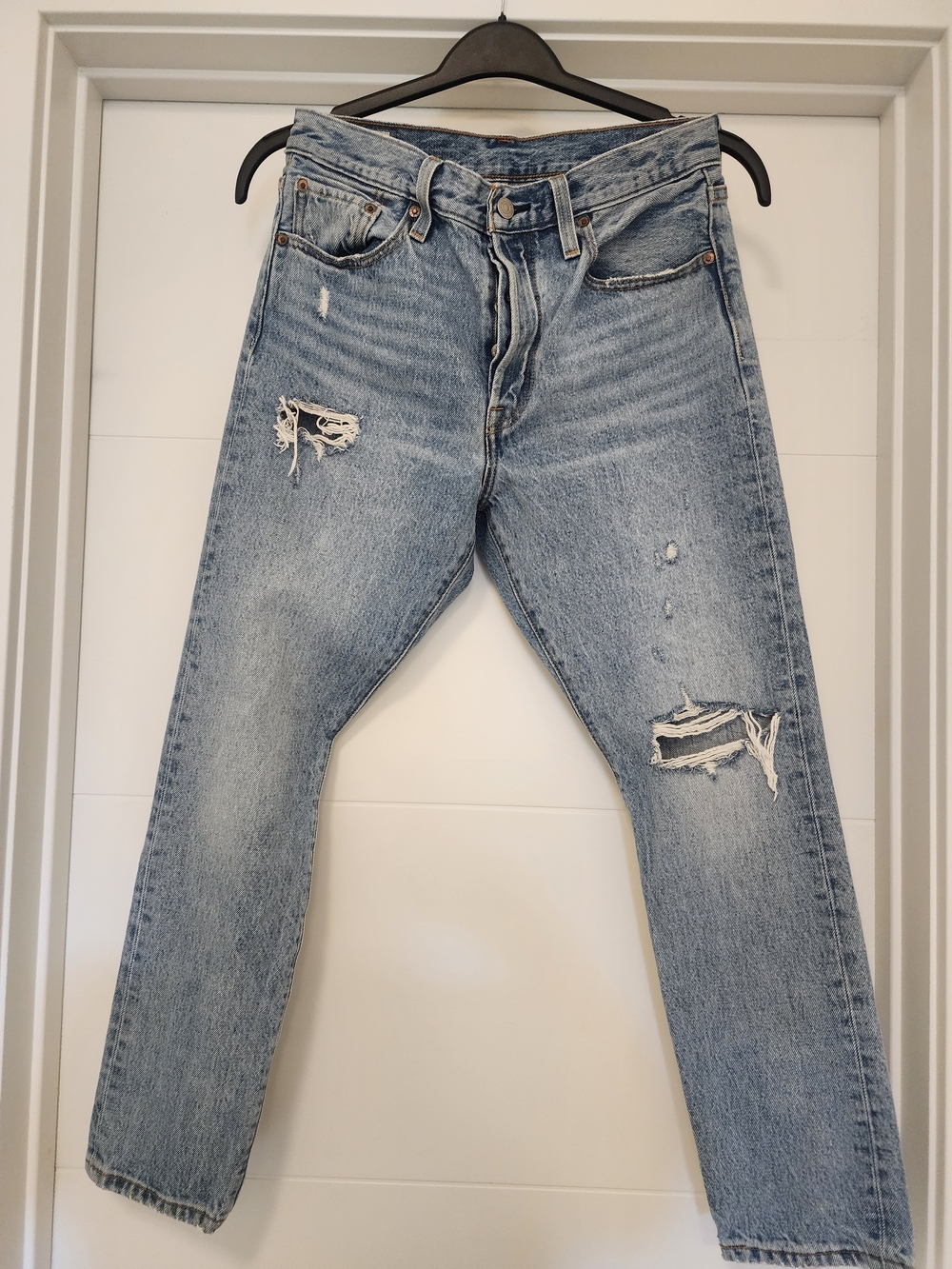 Levi's Washed Light Blue Distressed Straight-Leg Jeans